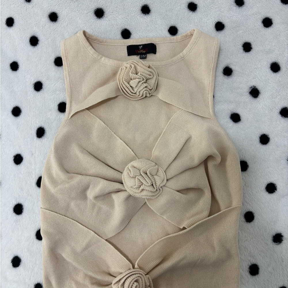 Cream Sleeveless Top with Floral Accents
